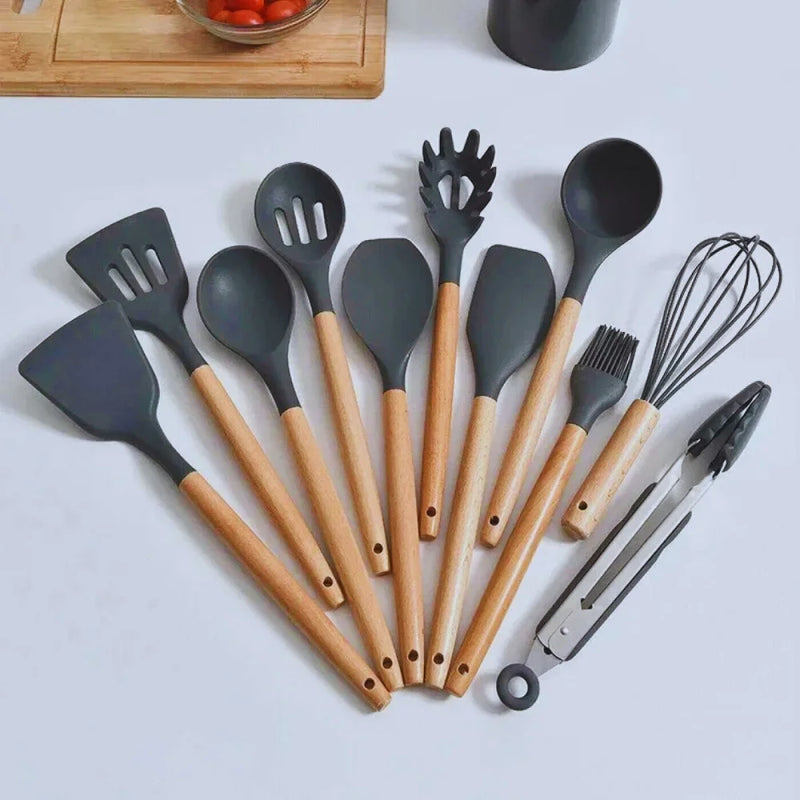 Kit de Utensílios para Cozinhar  12 itens - Preto e Amadeirado Elegante-Resistente.